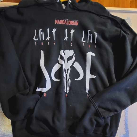 Star Wars Mandalorian hoodie - Picture 1 of 4